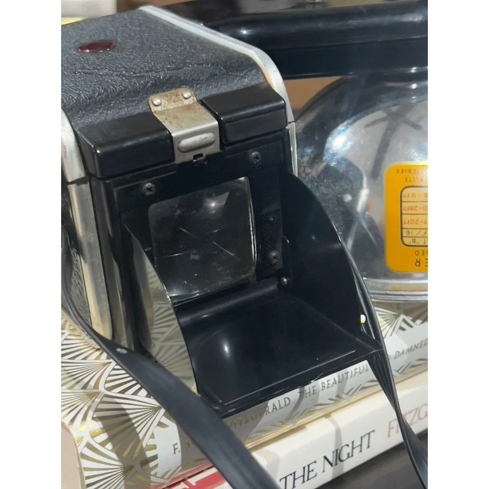 Vintage Kodak Duaflex II 620 Film Camera w/KODAR 72mm/8 Lens w/Strap - UNTESTED
